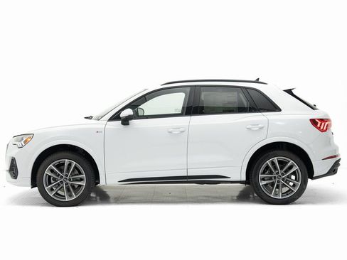 New 2025 Audi Q3 2.0T Premium image 28