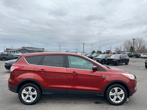 Used 2014 Ford Escape SE image 10