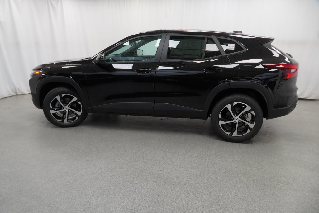 New 2026 Chevrolet Trax RS w/ Driver Confidence Package FWD image 6