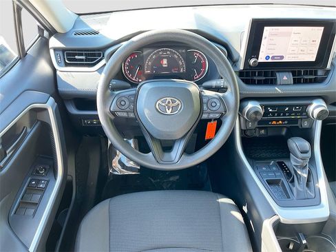 Used 2024 Toyota RAV4 LE image 20