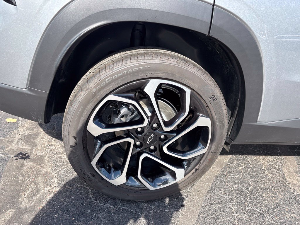 Used 2026 Chevrolet Trax RS w/ Driver Confidence Package FWD image 11