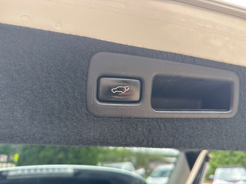Used 2011 Lexus RX 350 AWD w/ Premium Pkg image 18