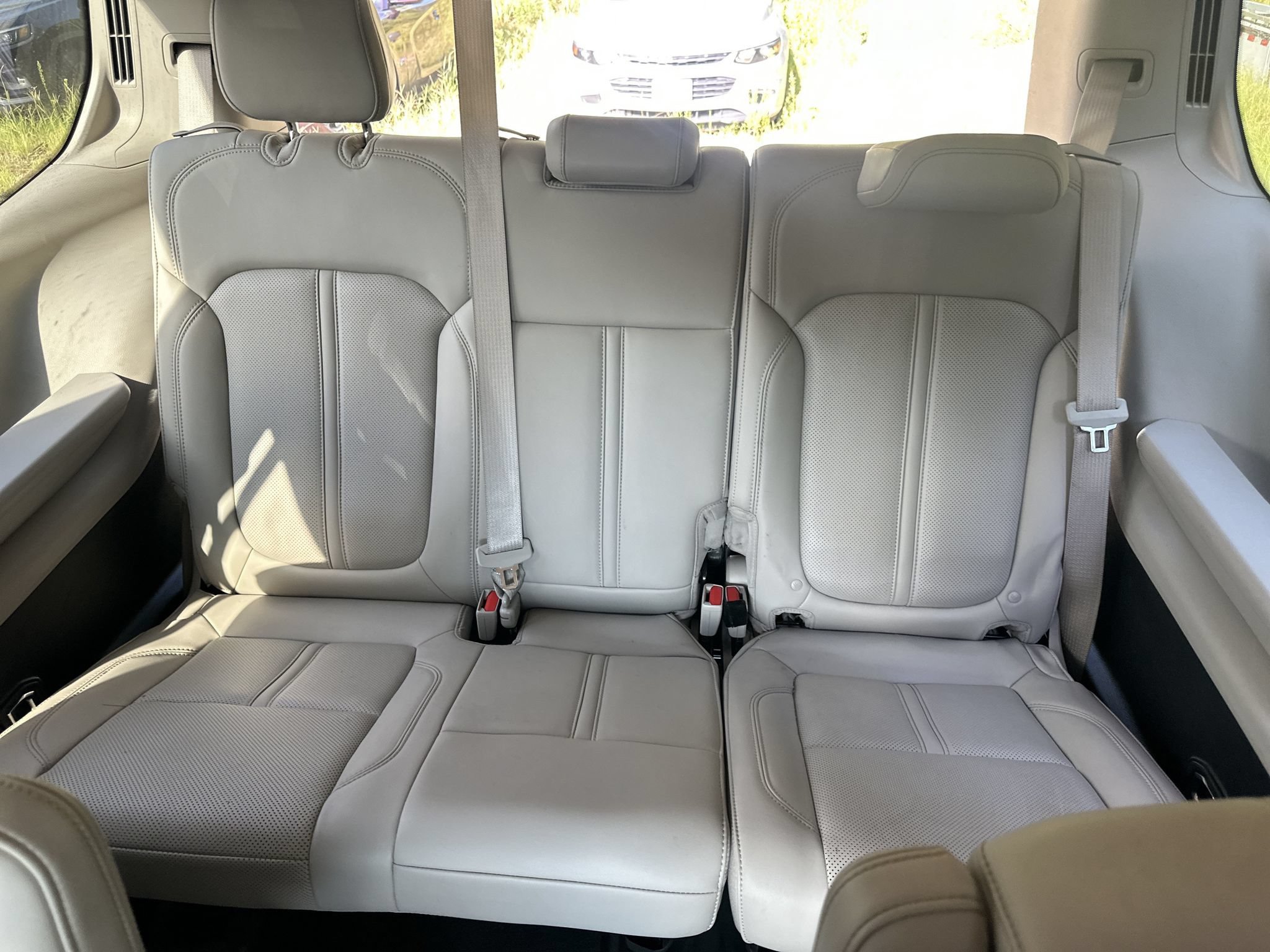 Used 2022 Jeep Wagoneer Series III w/ Flexible Seating Group RWD image 24