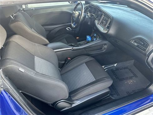 Used 2021 Dodge Challenger SXT w/ Blacktop Package image 28