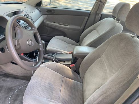 Used 2003 Toyota Camry LE FWD image 8