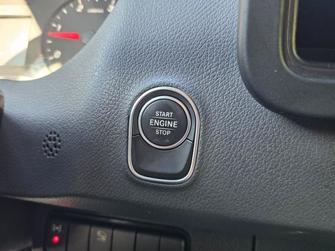 Used 2020 Mercedes-Benz Sprinter 2500 image 33