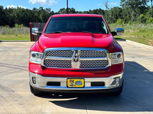 Used 2017 RAM 1500 Laramie AWD/4WD image 2