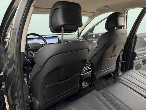 Used 2025 Genesis GV80 2.5T Standard image 27