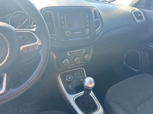 Used 2018 Jeep Compass Sport image 11