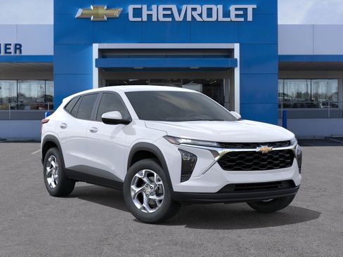New 2026 Chevrolet Trax LS w/ LS Convenience Package FWD image 31
