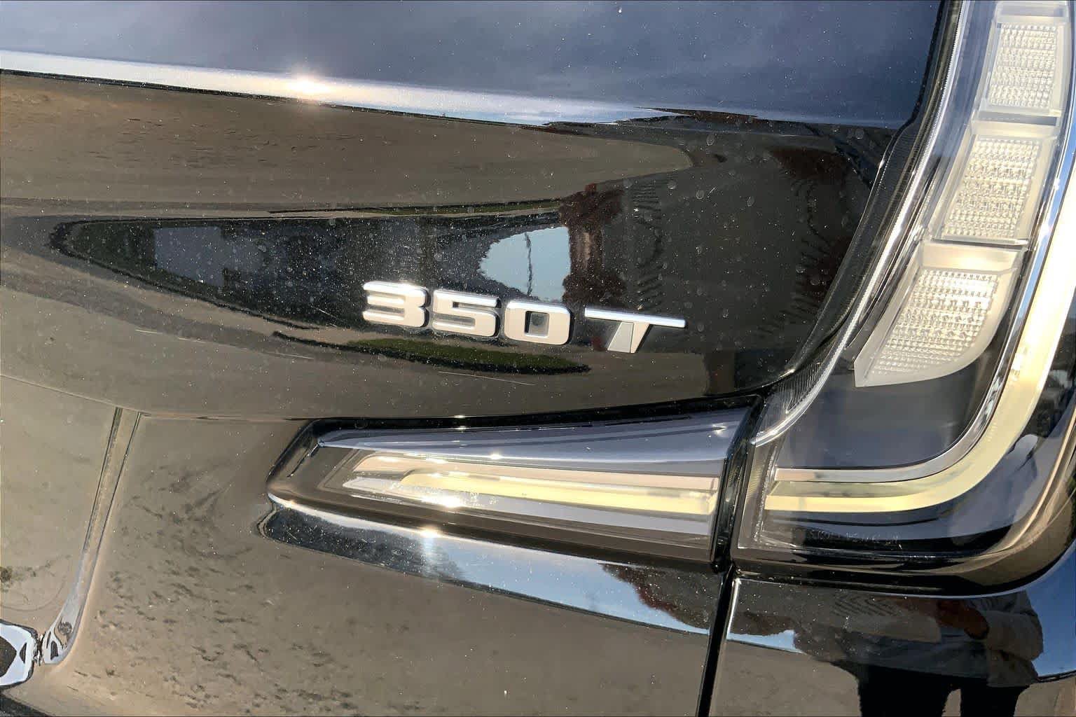 Used 2023 Cadillac XT4 Sport FWD image 10