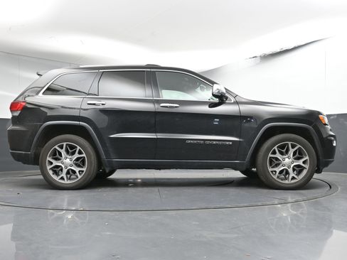 Used 2020 Jeep Grand Cherokee Limited w/ Luxury Group II image 25