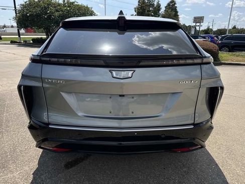 Used 2024 Cadillac Lyriq Luxury w/ LPO, Floor Liner Package AWD/4WD image 5