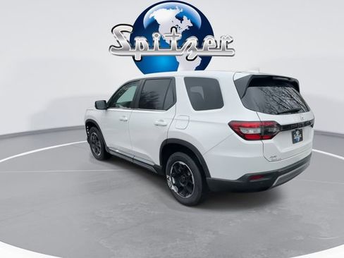 Used 2025 Honda Pilot EX-L image 7