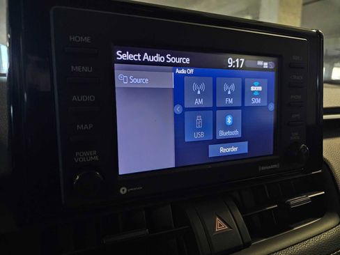 Used 2021 Toyota RAV4 XLE w/ Carpet Mat Package (TMS) image 38