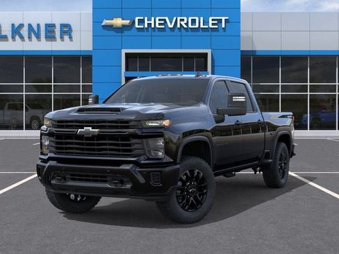 New 2026 Chevrolet Silverado 2500 Custom w/ Custom Value Package AWD/4WD image 6