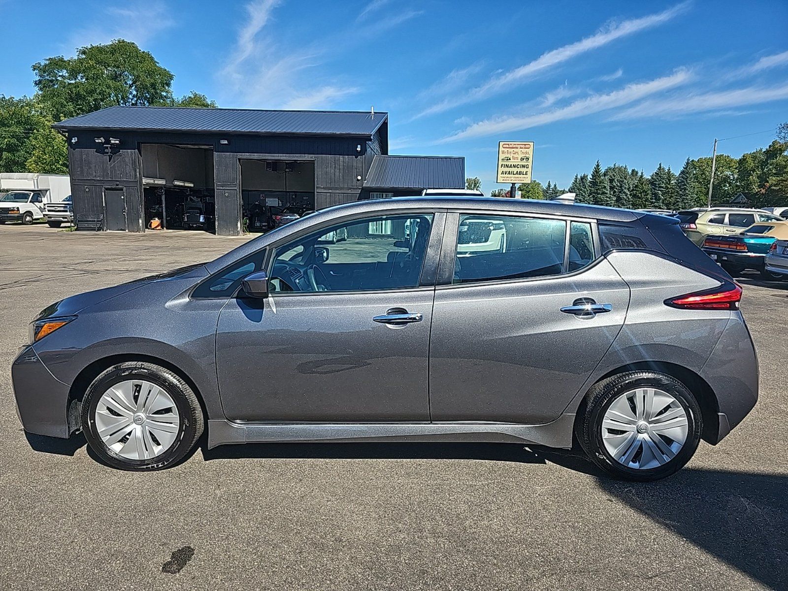 Used 2025 Nissan Leaf S FWD image 6