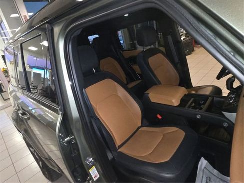 Used 2023 Land Rover Defender 110 X-Dynamic SE image 25