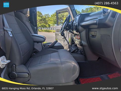 Used 2012 Jeep Wrangler Sport AWD/4WD image 16