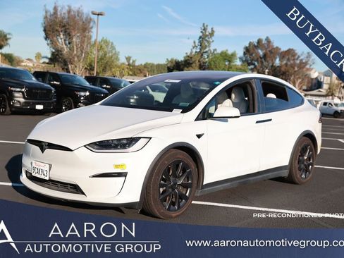 Used 2022 Tesla Model X image 1
