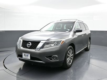 Used 2016 Nissan Pathfinder S