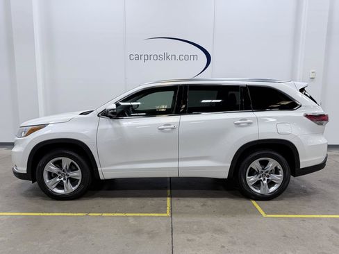 Used 2016 Toyota Highlander Limited FWD image 4