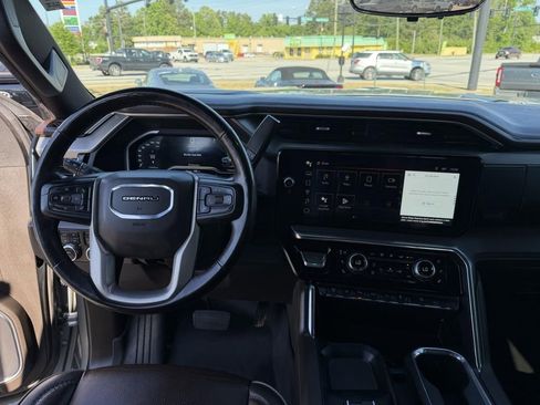 Used 2024 GMC Sierra 2500 Denali w/ Denali Reserve Package AWD/4WD image 14
