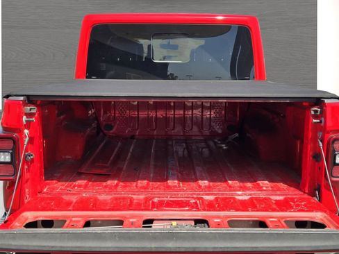 Used 2020 Jeep Gladiator Rubicon image 9