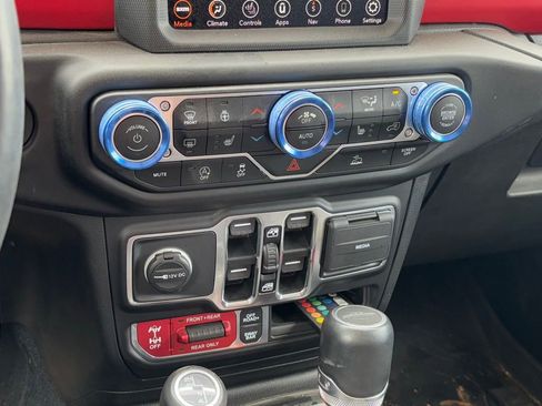 Used 2021 Jeep Gladiator Rubicon image 11