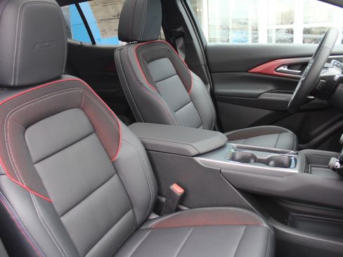 New 2026 Chevrolet Equinox EV RS image 17