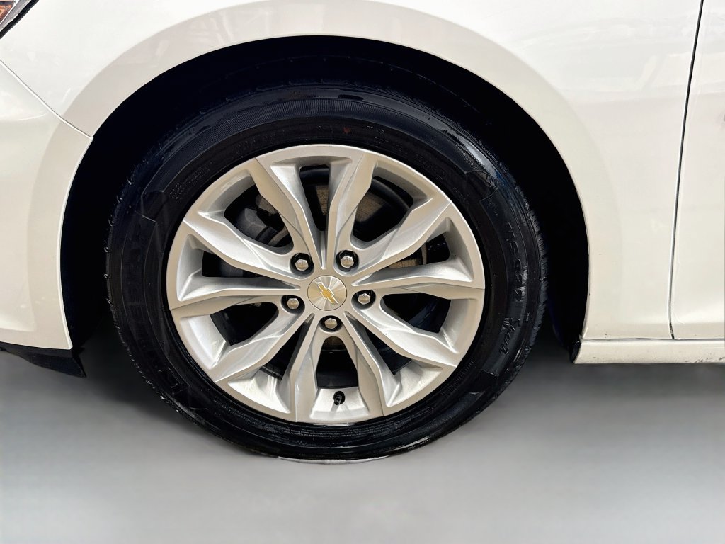 Used 2024 Chevrolet Malibu LT FWD image 29