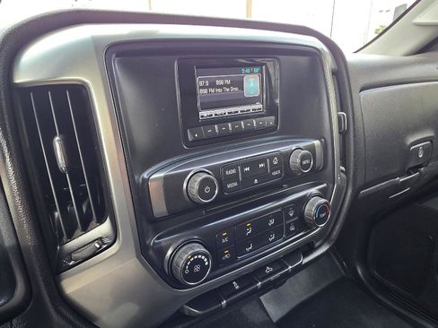 Used 2015 Chevrolet Silverado 2500 LT AWD/4WD image 16