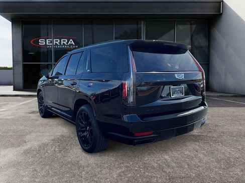 Certified 2024 Cadillac Escalade Sport w/ LPO, ONYX Package AWD/4WD image 3