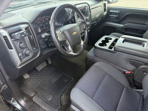 Used 2018 Chevrolet Silverado 1500 LT w/ LT Eassist Package AWD/4WD image 19