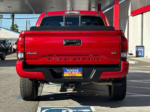 Used 2023 Toyota Tacoma SR AWD/4WD image 4