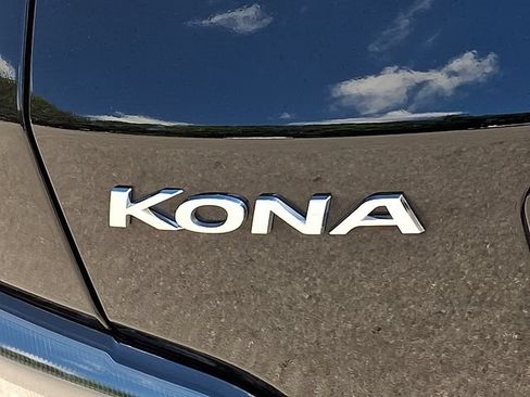 Used 2023 Hyundai Kona SE FWD image 35