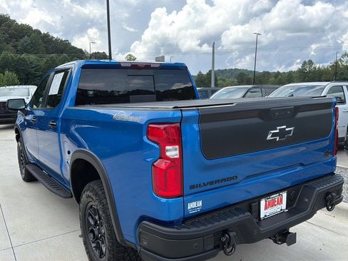 Used 2023 Chevrolet Silverado 1500 ZR2 w/ ZR2 Bison Edition AWD/4WD image 5