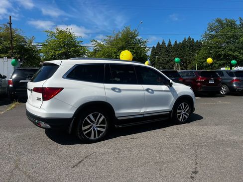 Used 2016 Honda Pilot Touring image 3