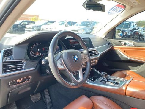 Used 2022 BMW X7 xDrive40i w/ Premium Package AWD/4WD image 10
