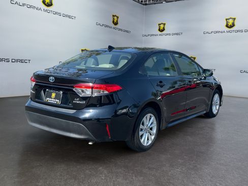 Used 2023 Toyota Corolla LE w/ LE Convenience Package FWD image 5