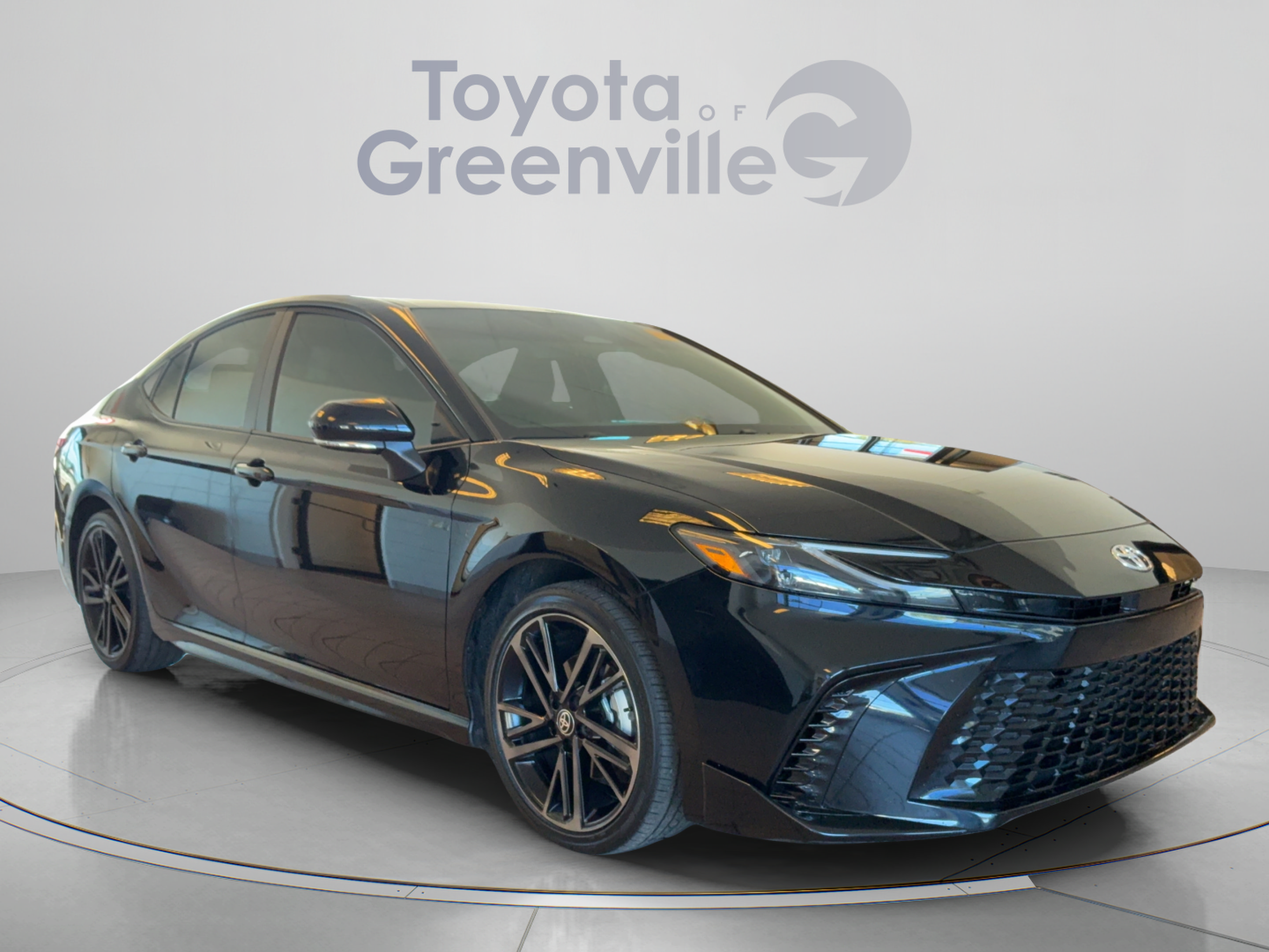Used 2026 Toyota Camry XSE FWD image 8