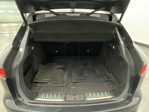 Used 2019 Jaguar F-PACE S image 45