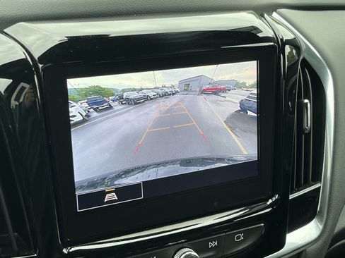 Used 2023 Chevrolet Traverse LT w/ LPO, Floor Liner Package AWD/4WD image 4