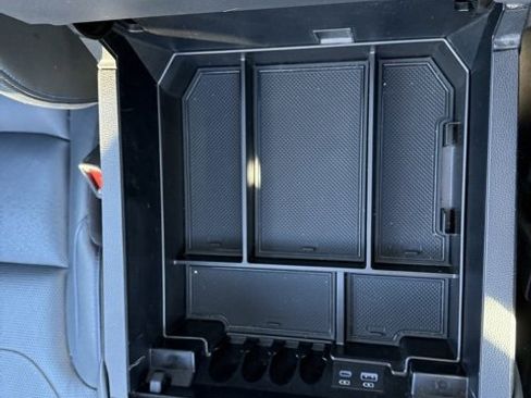 Used 2022 Toyota Tundra Platinum w/ Advanced Package image 30