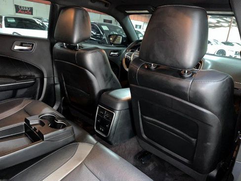 Used 2017 Dodge Charger SXT w/ Plus Group image 40