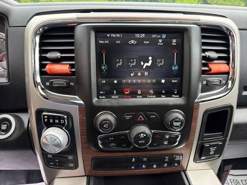 Used 2018 RAM 1500 Laramie w/ Convenience Group AWD/4WD image 19