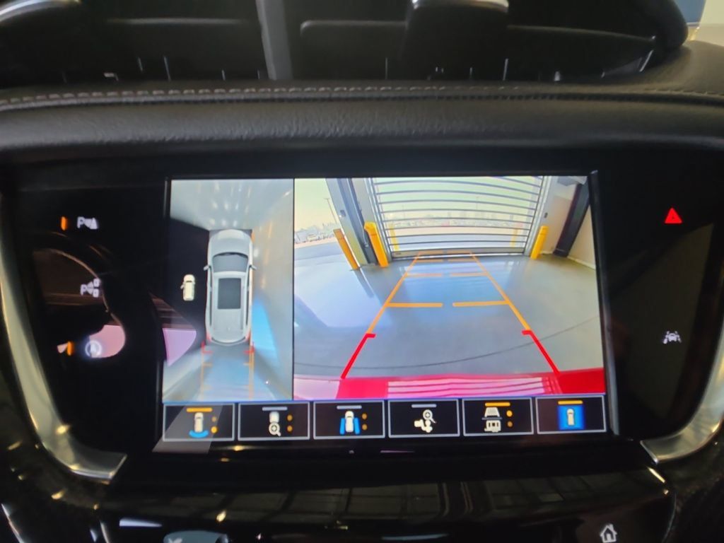 Used 2024 Cadillac XT6 Sport w/ Technology Package AWD/4WD image 16