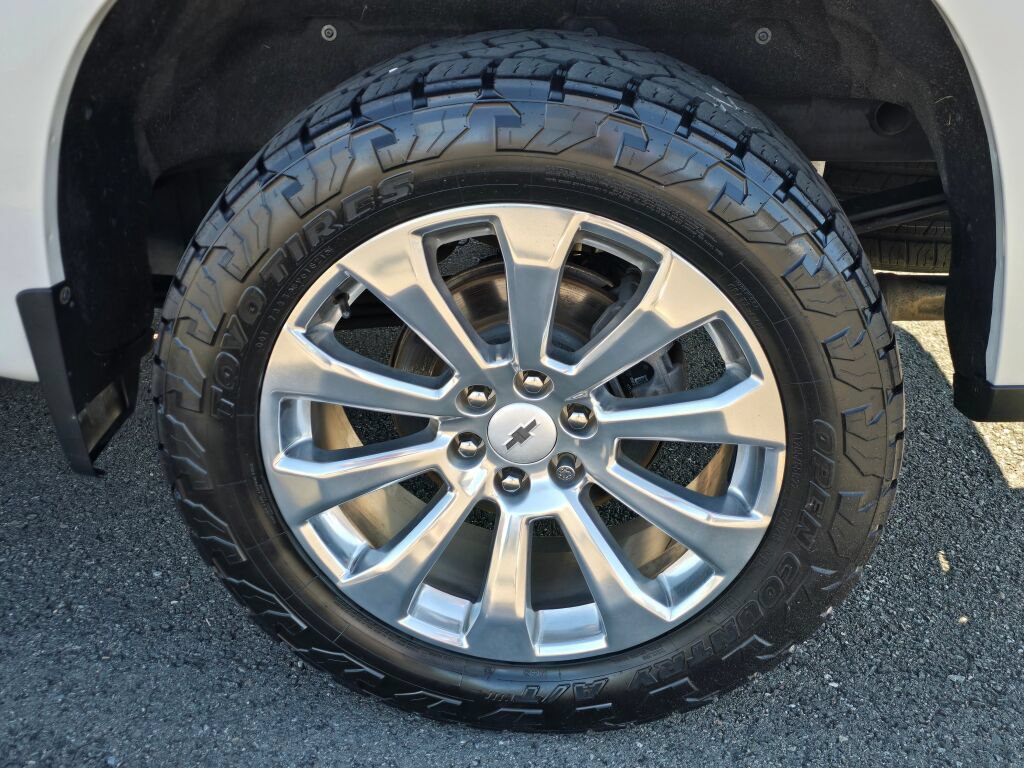 Used 2021 Chevrolet Silverado 1500 High Country AWD/4WD image 9