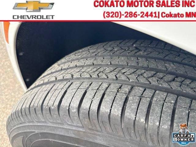 Used 2023 Buick Enclave Essence AWD/4WD image 9