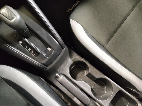 Used 2025 Nissan Versa S FWD image 26